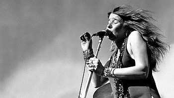 Janis Joplin, Soulful singer, Electrifying concert, Musical icon HD wallpaper