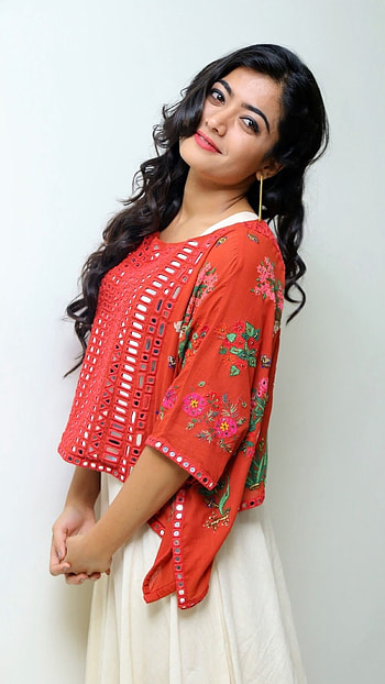 Rashmika Mandanna Video, Tamil HD phone wallpaper