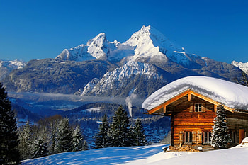 Mountain chalet in winter, wooden, winter, snow, trees, chalet, frost, house, landscape, beautiful, rocks, mountain, cabin, cliffs, valley, view, sky, cottage, peak, village HD wallpaper