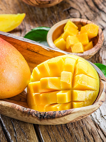 Delectable mango dish, Gourmet food, Savory and sweet, Culinary masterpiece HD phone wallpaper