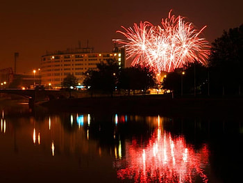 The River Fire, fireworks, river HD wallpaper