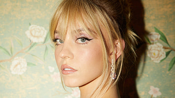 Closeup View Of Beautiful Actress Sydney Sweeney Girls HD wallpaper