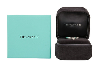Tiffany & Co, Handbags and accessories, Iconic luxury, Fashion-forward HD wallpaper