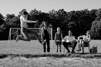 Belfast movie, Black and white , Childhood nostalgia, Vanity Fair HD wallpaper