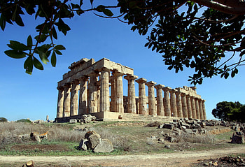 Sicily travel adventure, Saro Di Bartolo's journey, Captivating landscapes, Rich cultural heritage HD wallpaper