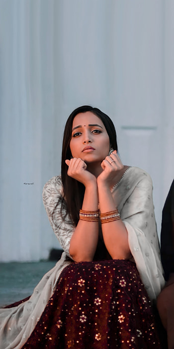 Srinidhi Shetty, reena, lip, KGF HD phone wallpaper