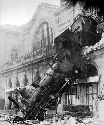 Historical of the 1895 Montparnasse train wreck, a significant railway disaster. HD phone wallpaper