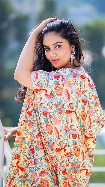 Sreemukhi, telugu actresanch, anchor HD phone wallpaper