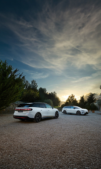 2025 Volkswagen ID.7 GTX Tourer , vehicle, car, Volkswagen ID.7 GTX Tourer, Volkswagen HD phone wallpaper