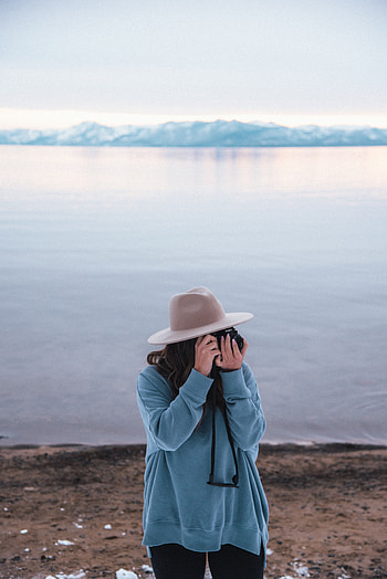 Nature, Miscellanea, Miscellaneous, Girl, grapher, Camera, Hat HD phone wallpaper