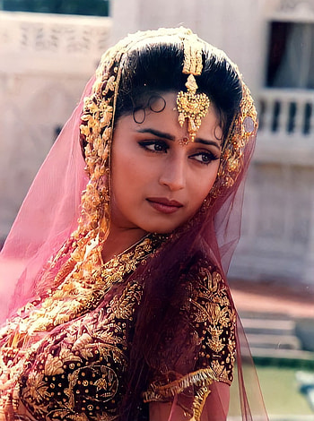 Madhuri Dixit, embellishment, sari, Bollywood HD phone wallpaper
