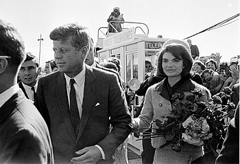 Jacqueline Kennedy Onassis, JFK mistress, Jackie gave birth, Carly Simon HD wallpaper