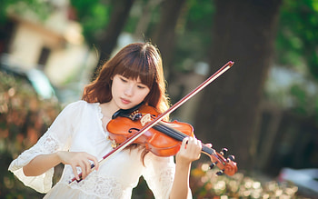 Sunlit Asian girl, Violin music, Aesthetic , Girls HD wallpaper