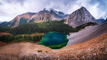 Chester lake in Kananaskis, Alberta, sky, mountains, landscape, trees, clouds, canada HD wallpaper