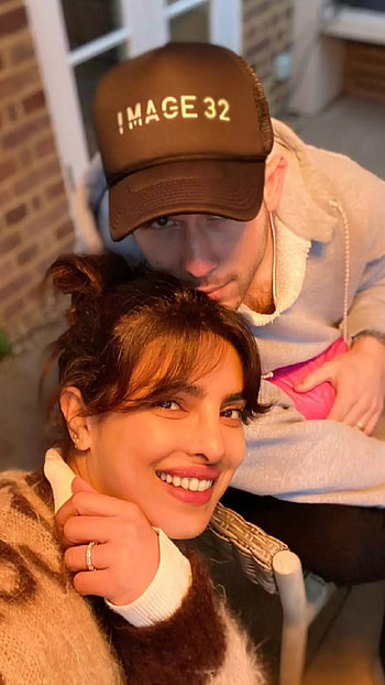 Priyanka Chopra, Nick Jonas, Mansion in LA HD phone wallpaper