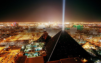 Las Vegas Skyline, Luxor Las Vegas, City of entertainment, Vegas skyline HD wallpaper