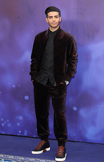 Mena Massoud, Leading role, Netflix movie, Aladdin star HD phone wallpaper