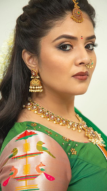 Sreemukhi, telugu actress, anchor HD phone wallpaper