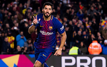 Luis Suarez, Goal-scoring celebration, FC Barcelona star, La Liga spectacle HD wallpaper