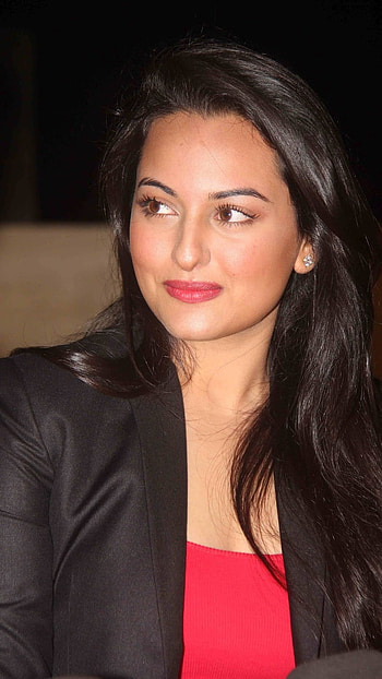 Sonakshi Sinha, Bollywood, Sonakshi Sinha Heroine HD phone wallpaper