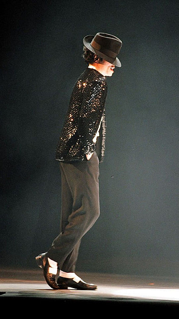 Moonwalk Dance (Sports), Best Michael Jackson backgrounds, , Dance inspiration HD phone wallpaper