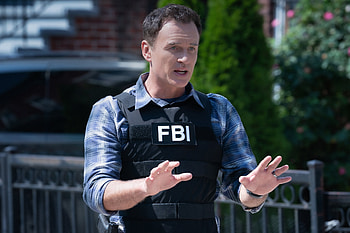 Julian McMahon, FBI Most Wanted, Crossover event, TV Guide HD wallpaper