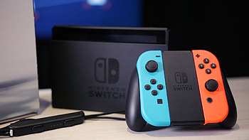 Nintendo Switch review, Trusted opinions, Console analysis, Gaming experience HD wallpaper