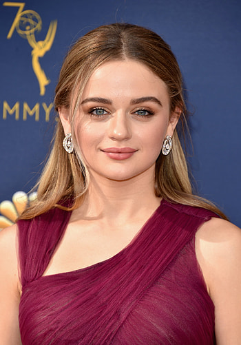 Joey king, lip, Hollywood actress HD phone wallpaper