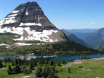 Hidden Lake in Glacier National Park Montana, trees, sky, lake, mountain HD wallpaper