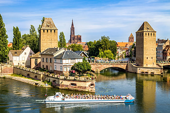 Strasbourg, Travel guide, Must-visit attractions, European adventure HD wallpaper