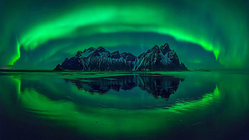 Northern Lights Above the Lake, iceland, lake, aurora, reflection, northern, snow, lights, nature, mountains HD wallpaper