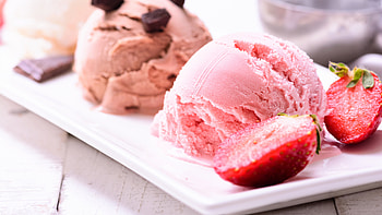 Strawberry Icecream HD wallpaper
