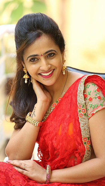 Lasya Manjunath, saree lover, telugu actress HD phone wallpaper