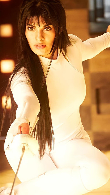 Jacqueline Fernandez, race 2, bollywood actress HD phone wallpaper