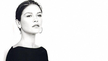 Catherine Zeta-Jones, , Cool aesthetics, Captivating presence HD wallpaper