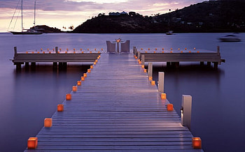 Dinner with a view, sea, table, dinner, flames, beautiful, dusk, lake, chairs, boats, deck, candles, mountains, dock, fire, evening, ocean HD wallpaper