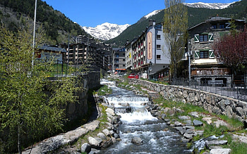 Arinsal village, Scenic , Cool places to visit, Natural wonders HD wallpaper