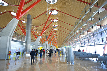 Adolfo Suarez Madrid-Barajas Airport, Iberia's president, Madrid's Barajas Airport, Aviation updates HD wallpaper