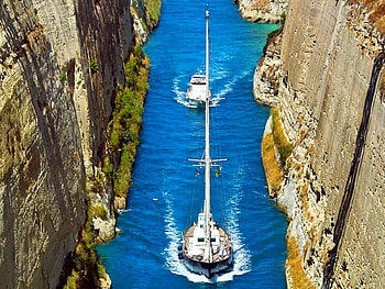 Ships in Canal, cool HD wallpaper