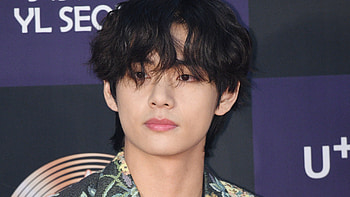 V (singer), Music, Popular K-pop singer, Dating HD wallpaper