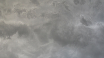 Gray Cloudy Sky, Nature's gloomy atmosphere, Overcast weather, Cloud-covered horizon HD wallpaper