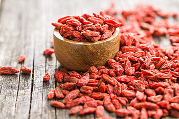 Goji berries gallery, Arrow Foods visual, Fruit showcase, Artistic presentation HD wallpaper