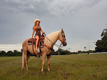 Cowgirl Riding, style, rodeo, fun, cowgirls, horses, outdoors, ranch, westerns, girls, women, female HD wallpaper