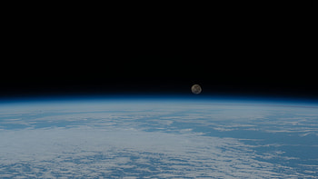 Wanning Gibbous Moon, space, gibbous, wanning, moon HD wallpaper