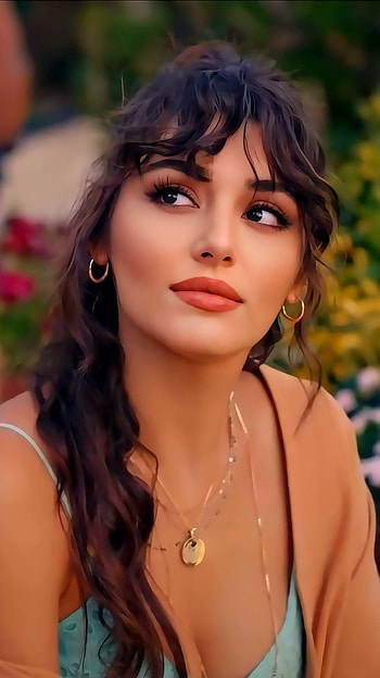 Hande ercel, turkish actress HD phone wallpaper