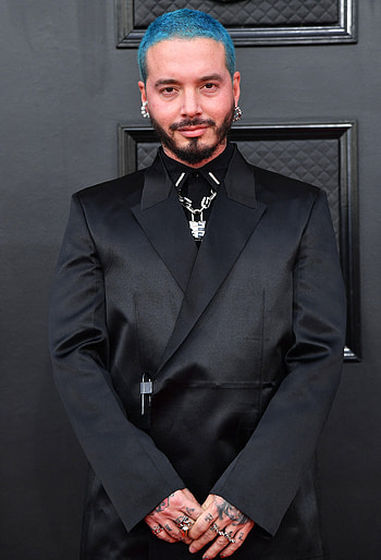 J Balvin postpones Jose, Tour unforeseen production, Challenges HD phone wallpaper