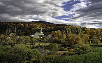 Autumn Stowe community, United States landscape, Church Vermont, Serenity in nature HD wallpaper