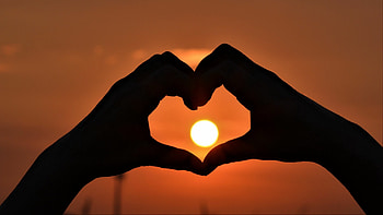 Sun, Heart-shaped sun, Love and light, Romantic scenery HD wallpaper
