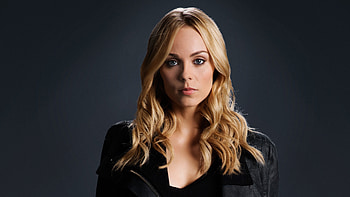 Laura Vandervoort , laura-vandervoort, celebrities, girls HD wallpaper
