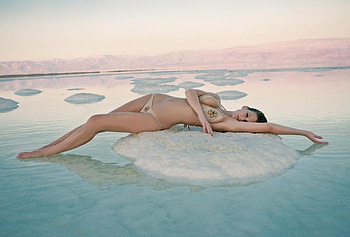 BEAUTY, slim, lady, pose, bikini, beautiful, water, lake HD wallpaper